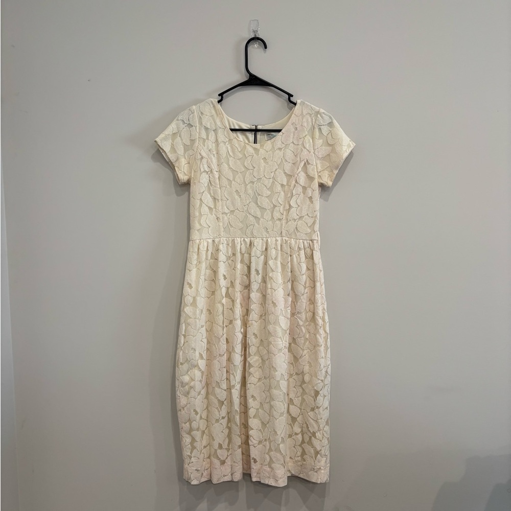 Elegant Cream Lace Midi Dress